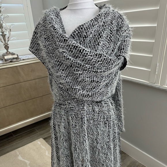 Carrie Me Couture Montreal, Custom Design, Dress with Shawl,  M - Picture 5 of 11